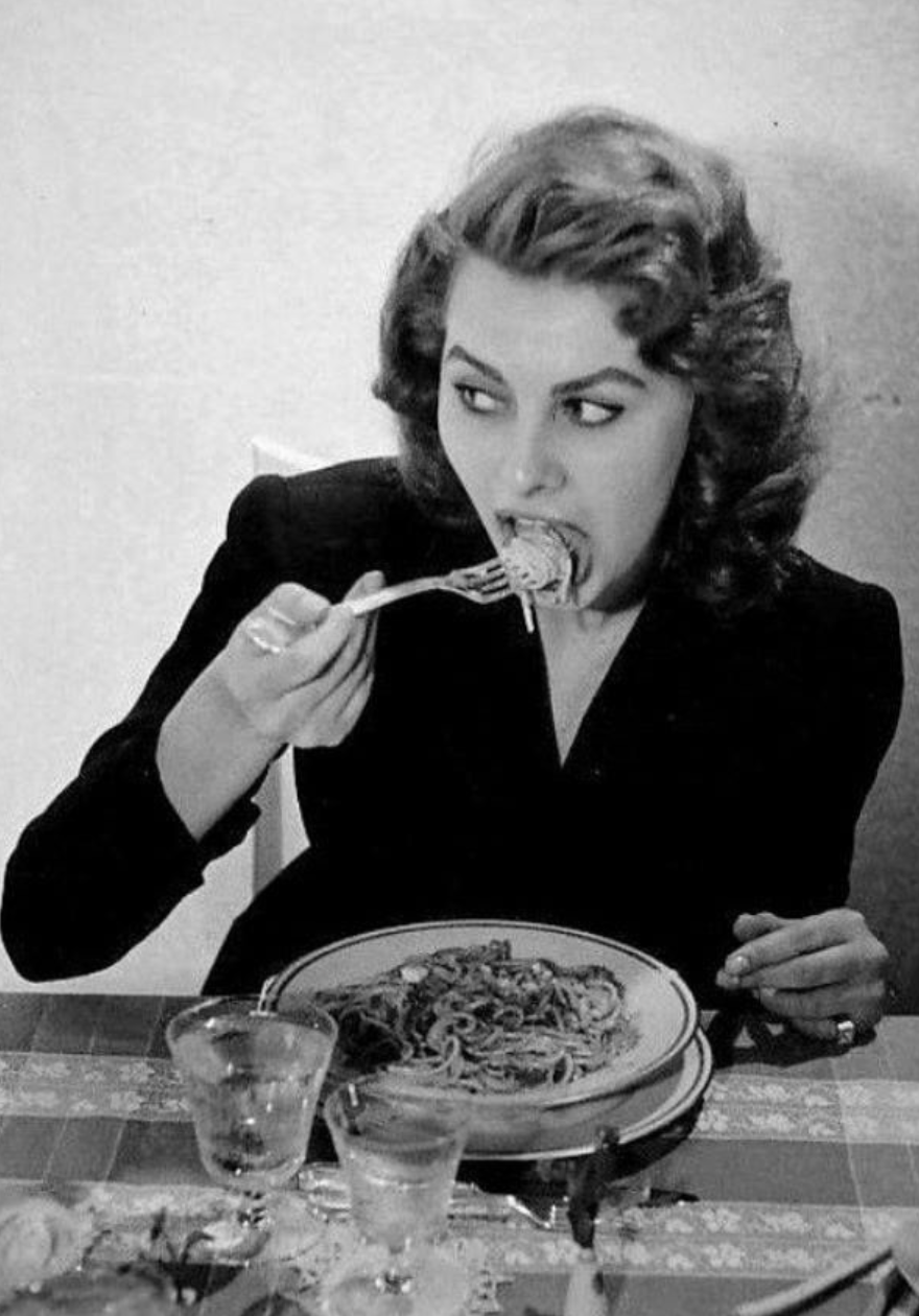Placer de comer pasta artesanal en Salgado